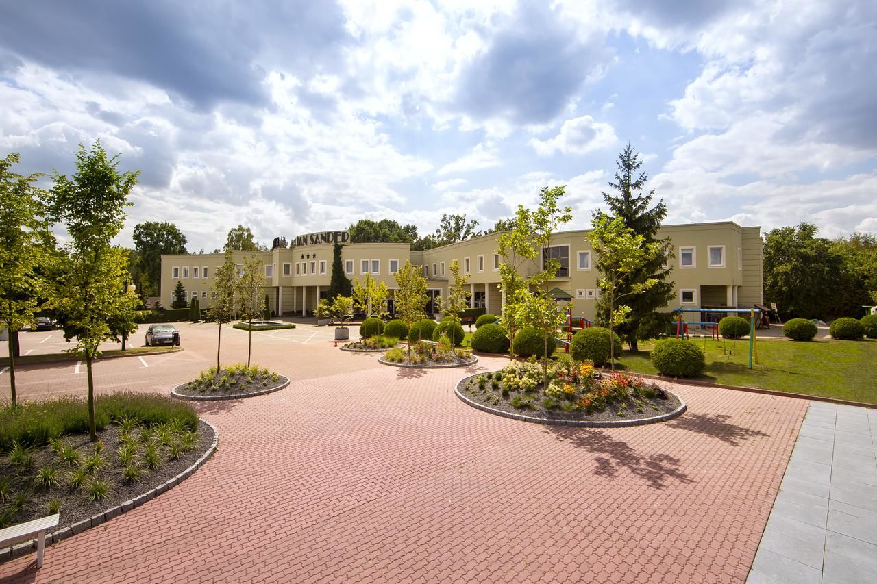 Отель Hotel Jan Sander Александрув-Лудзки-4